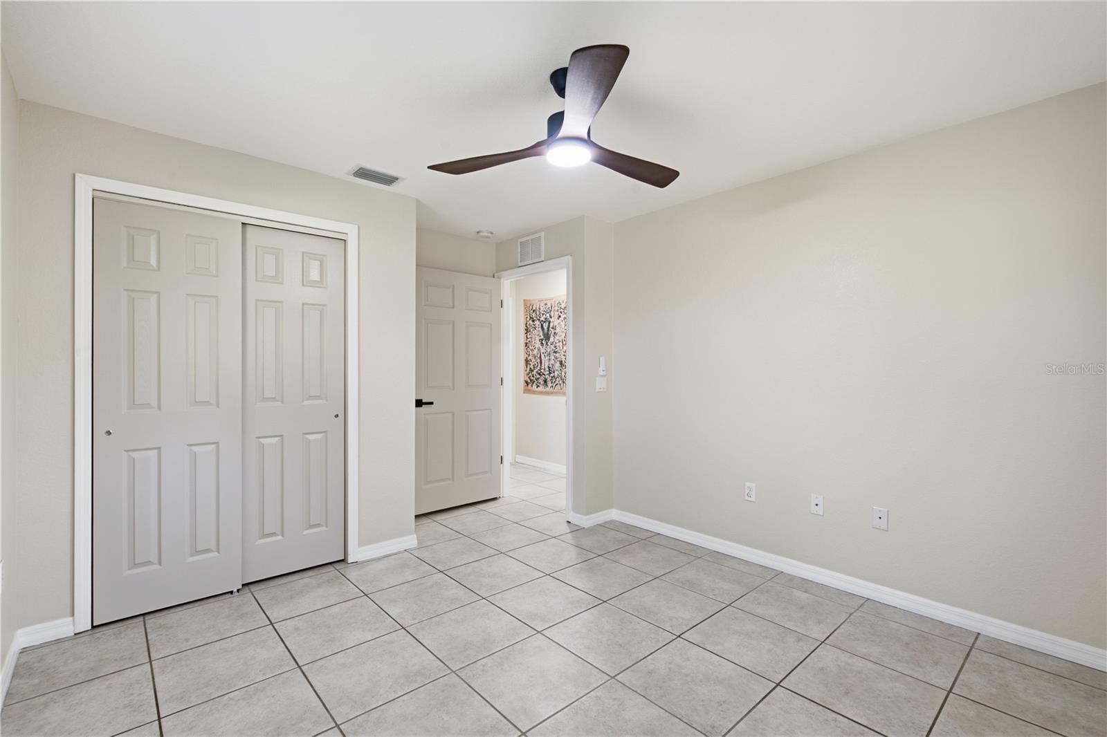 541 PLUMOSA AVE — photo 9