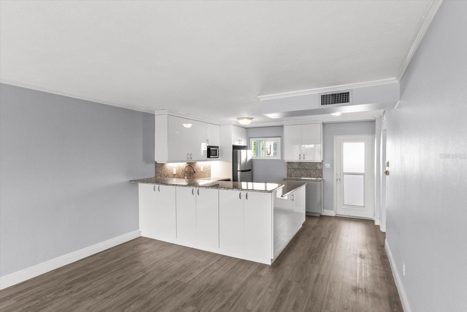 33 S GULFSTREAM AVE #307 — photo 13