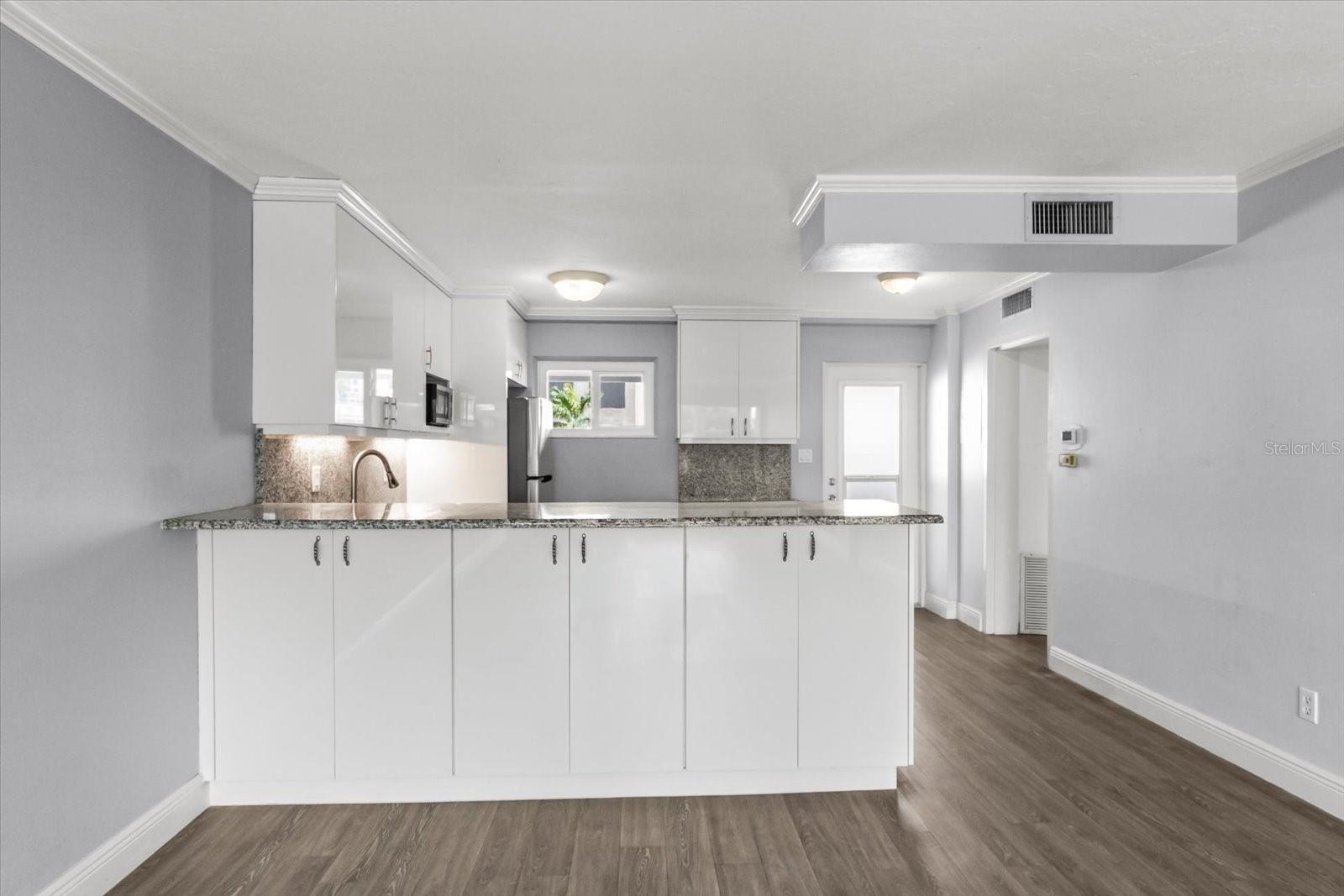 33 S GULFSTREAM AVE #307 — photo 12
