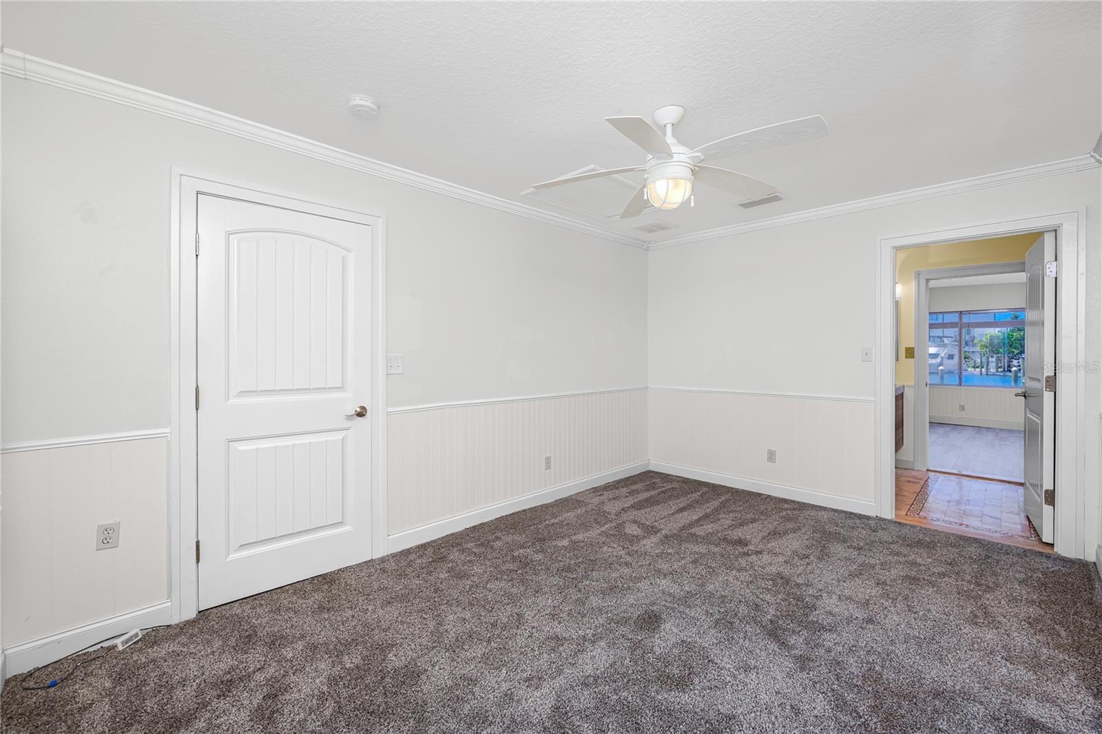 600 NORMANDY RD — photo 32