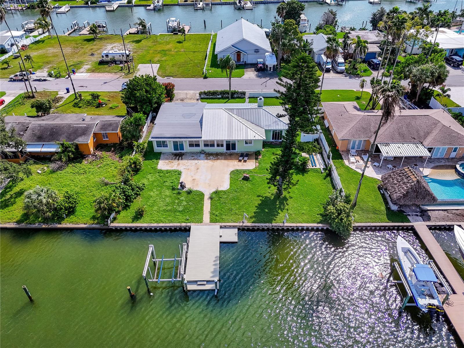 600 NORMANDY RD — photo 50