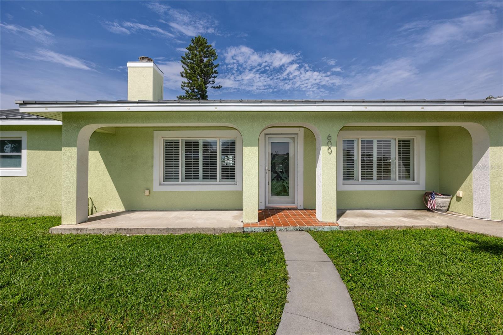 600 NORMANDY RD — photo 6