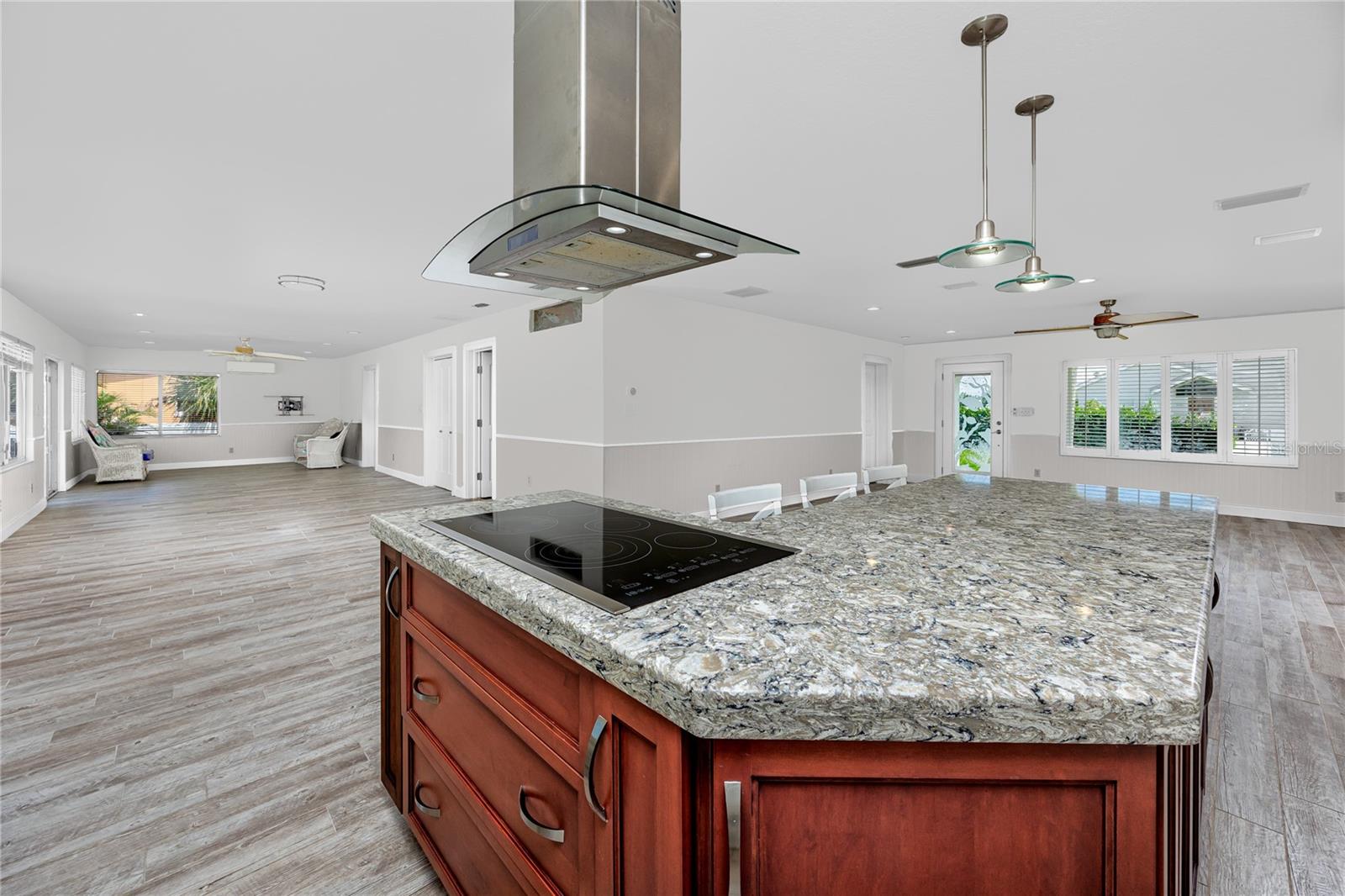 600 NORMANDY RD — photo 13