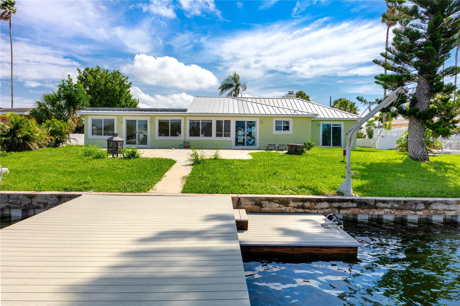 600 NORMANDY RD — photo 47