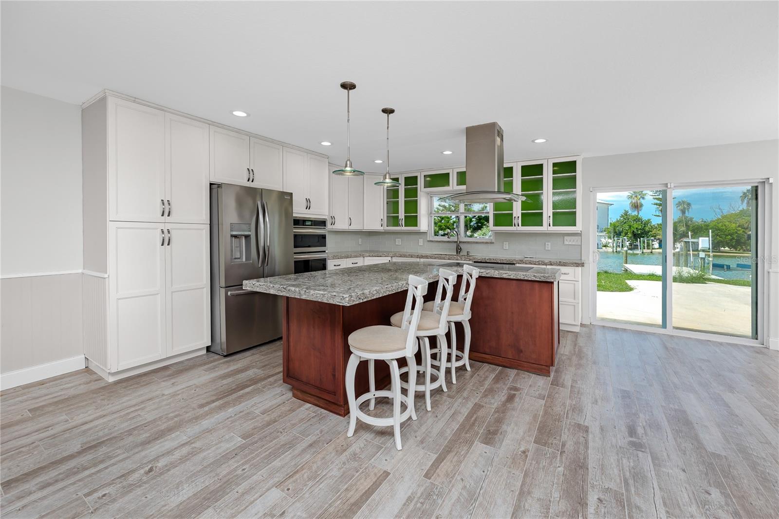 600 NORMANDY RD — photo 8