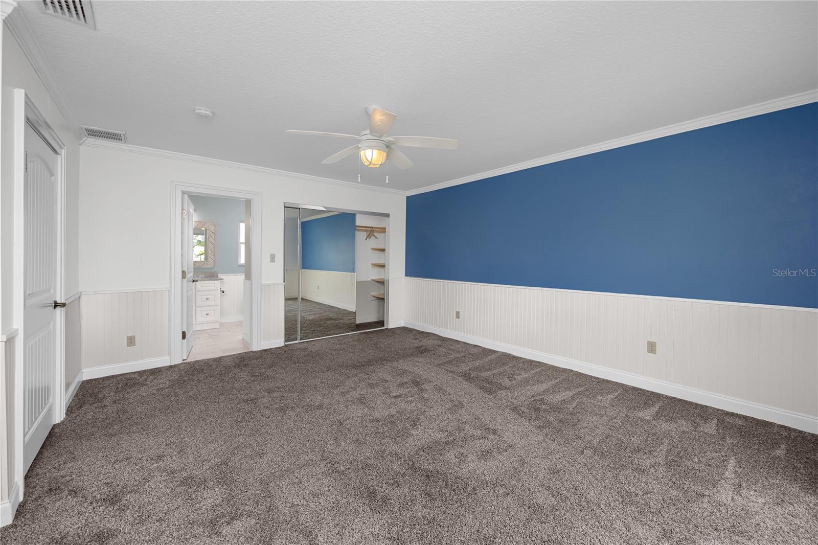 600 NORMANDY RD — photo 23