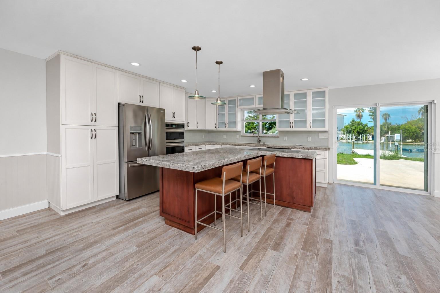 600 NORMANDY RD — photo 7