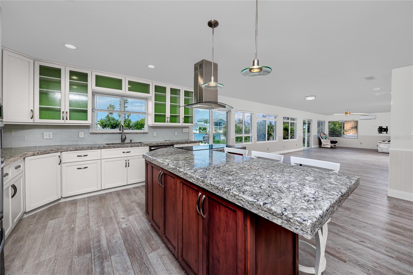 600 NORMANDY RD — photo 14