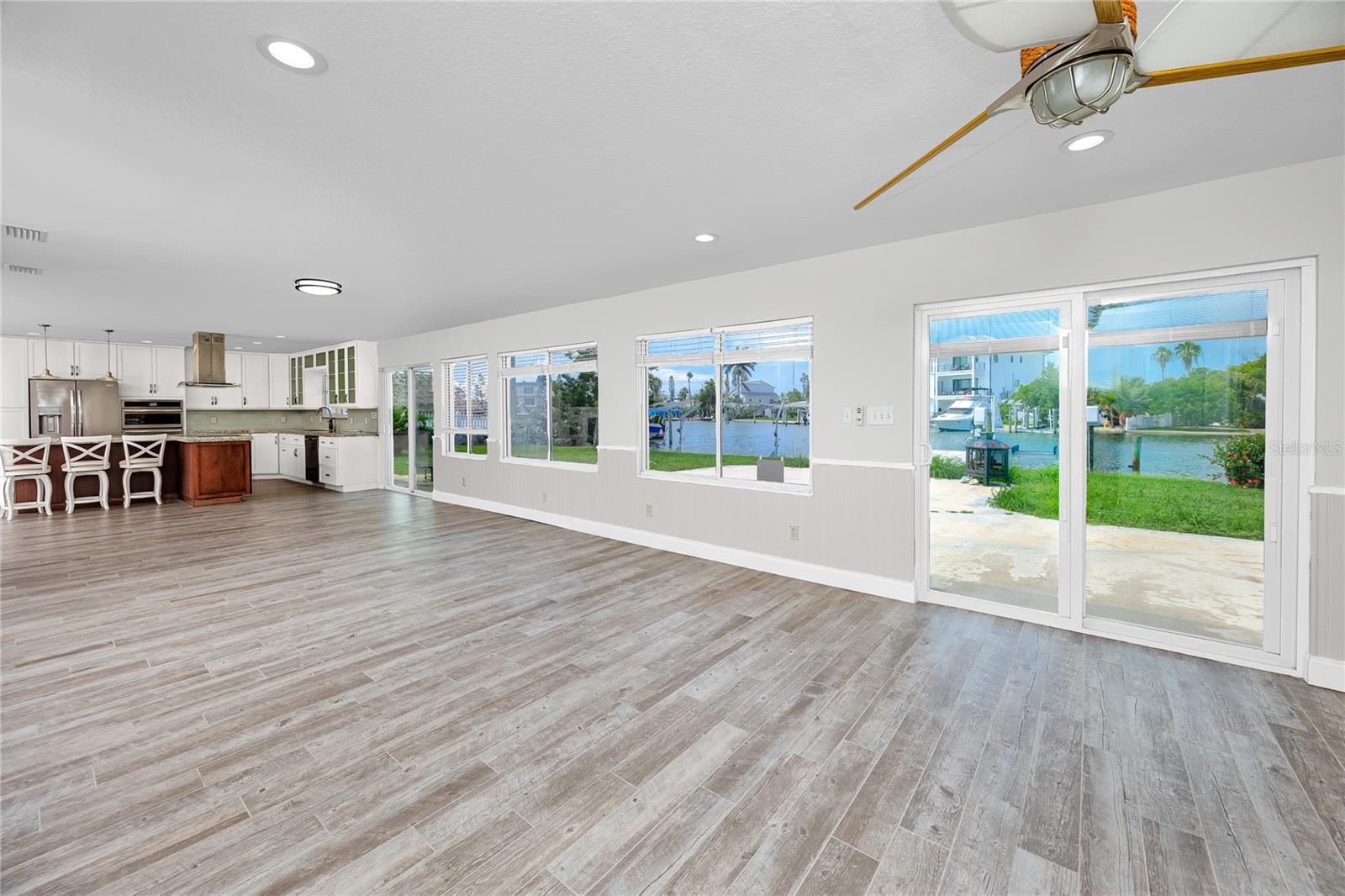 600 NORMANDY RD — photo 19