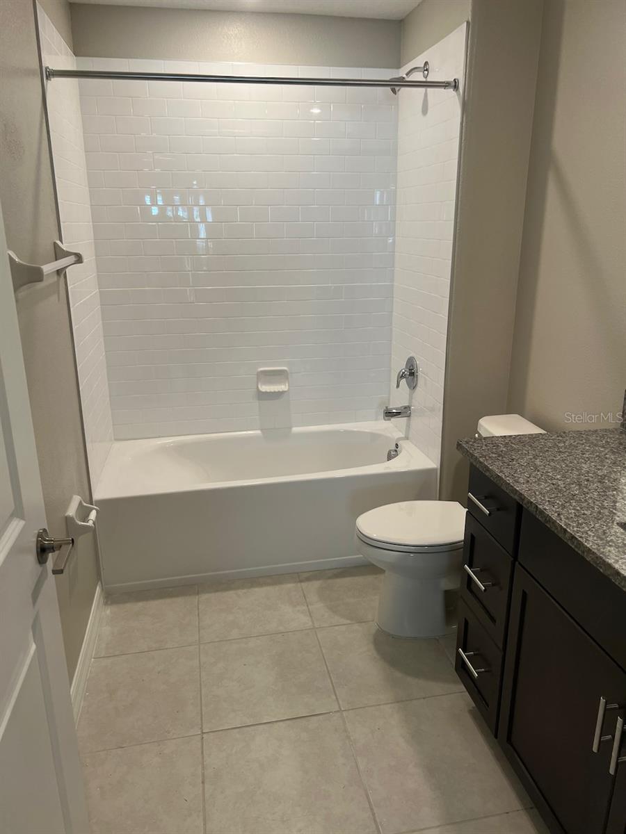 15420 MILLER CREEK DR — photo 14