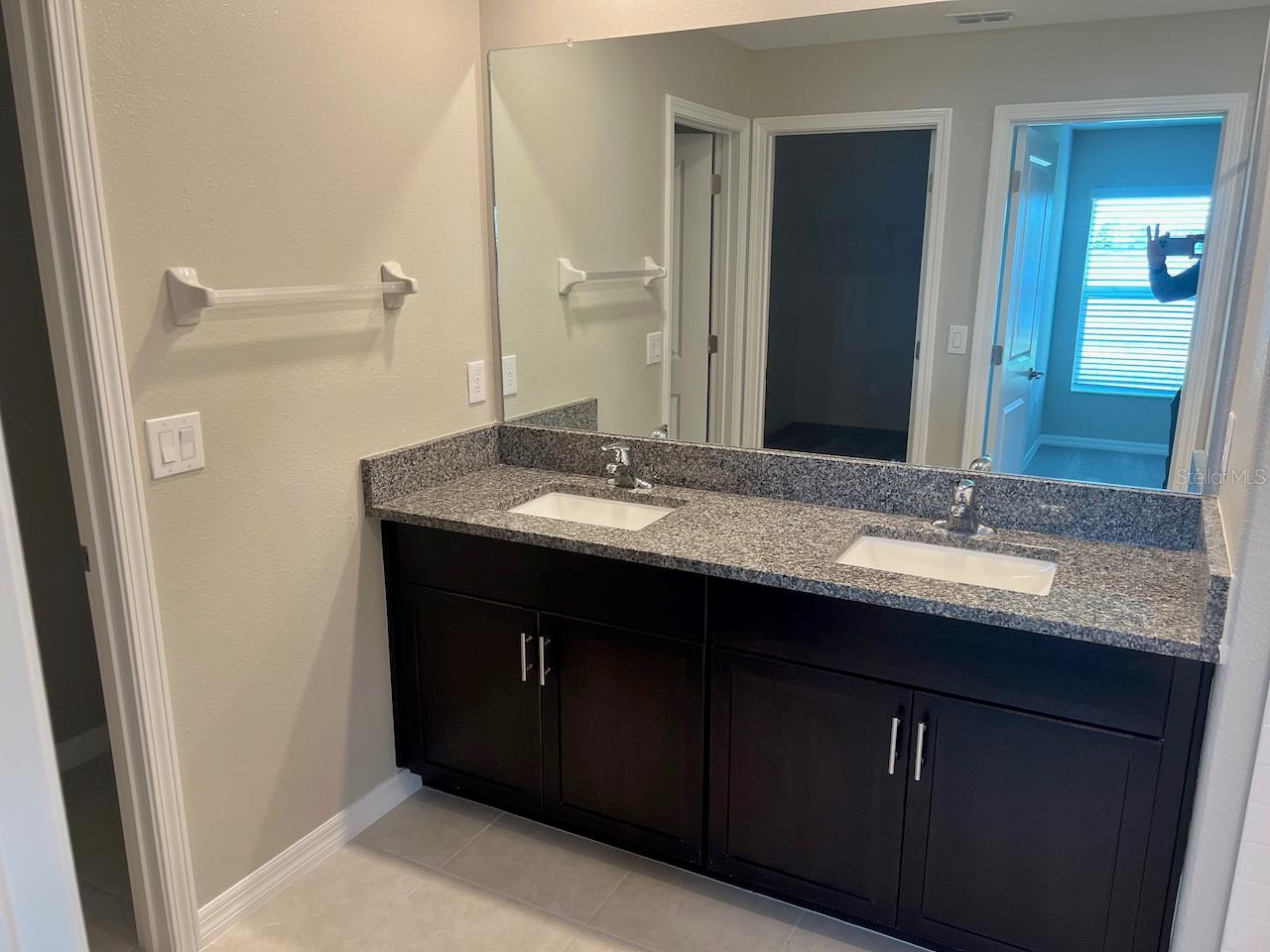 15420 MILLER CREEK DR — photo 4