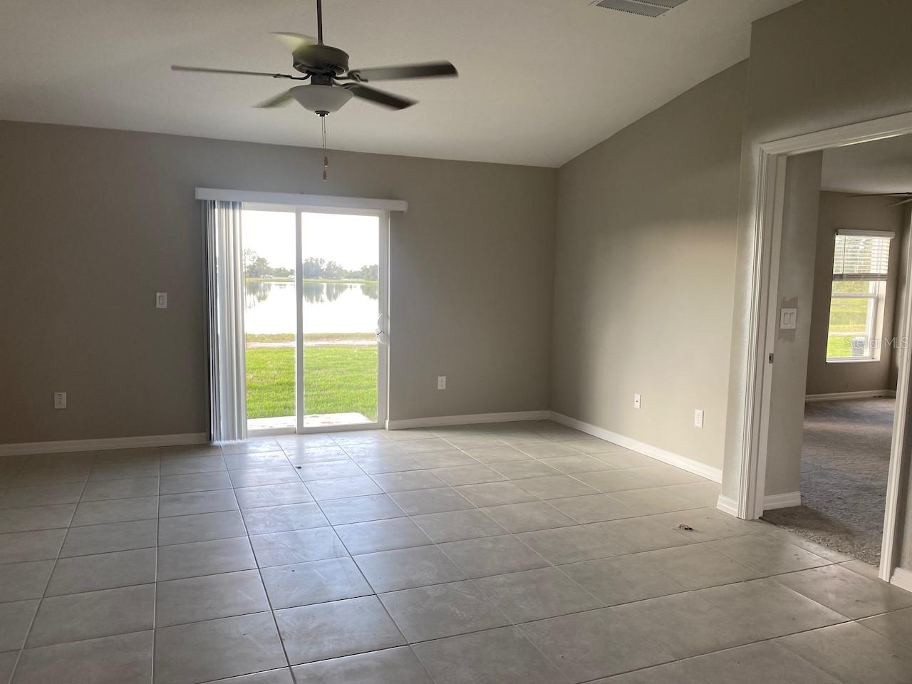 15420 MILLER CREEK DR — photo 23