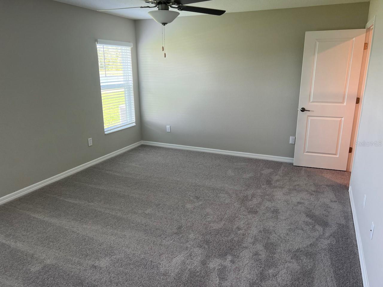 15420 MILLER CREEK DR — photo 2