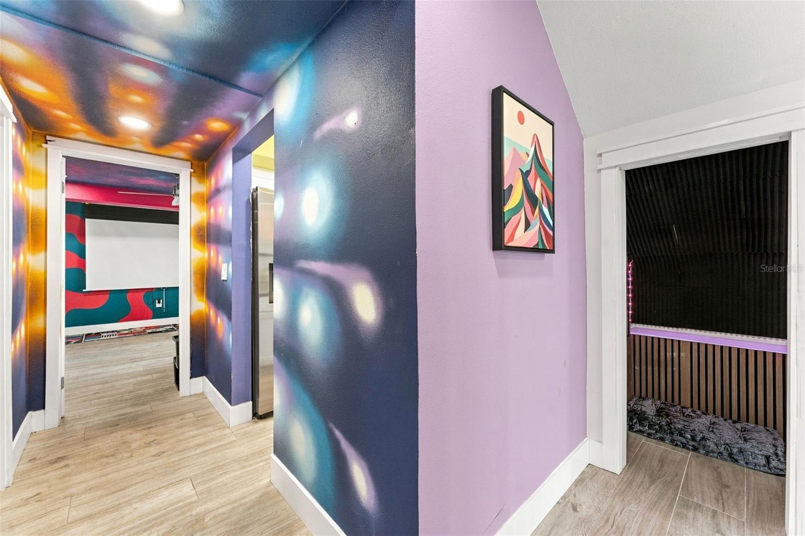 135 HARBOR DR — photo 47