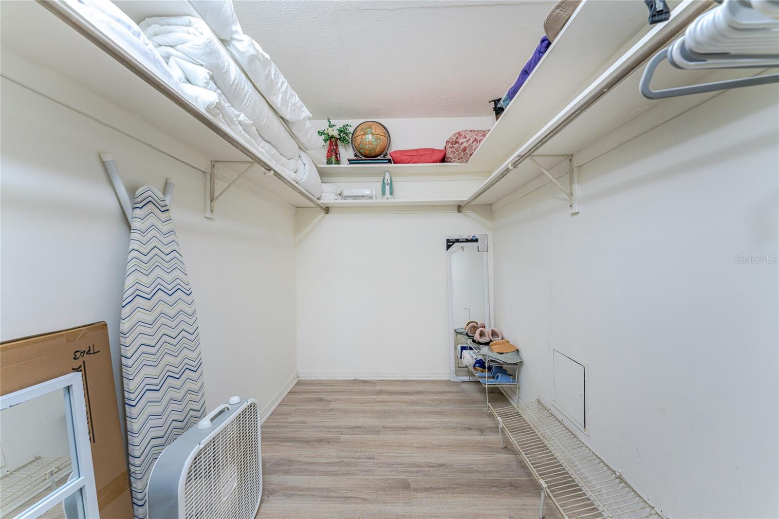 4 CURACAO CIR #40 — photo 30