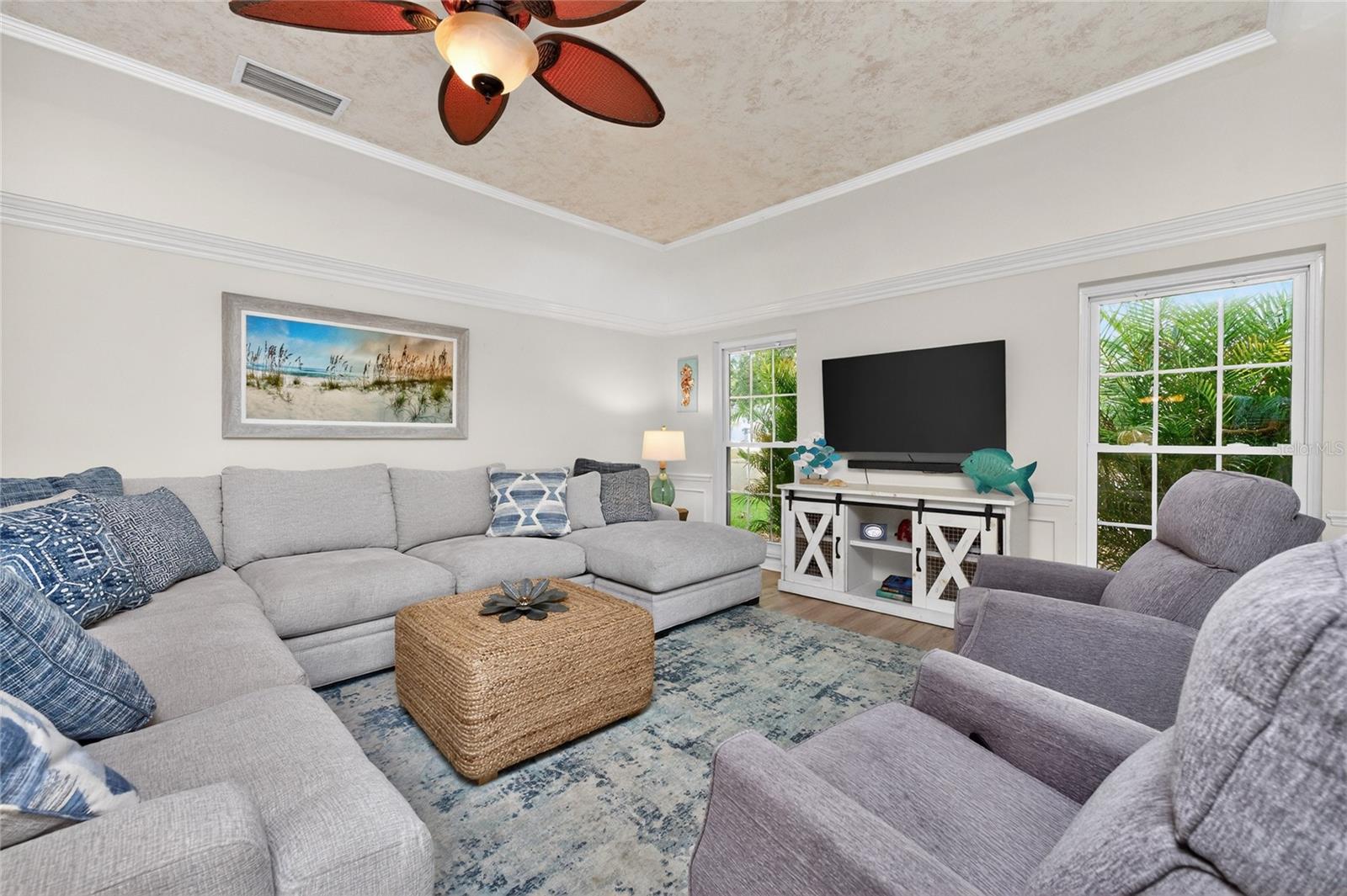 4 CURACAO CIR #40 — photo 11