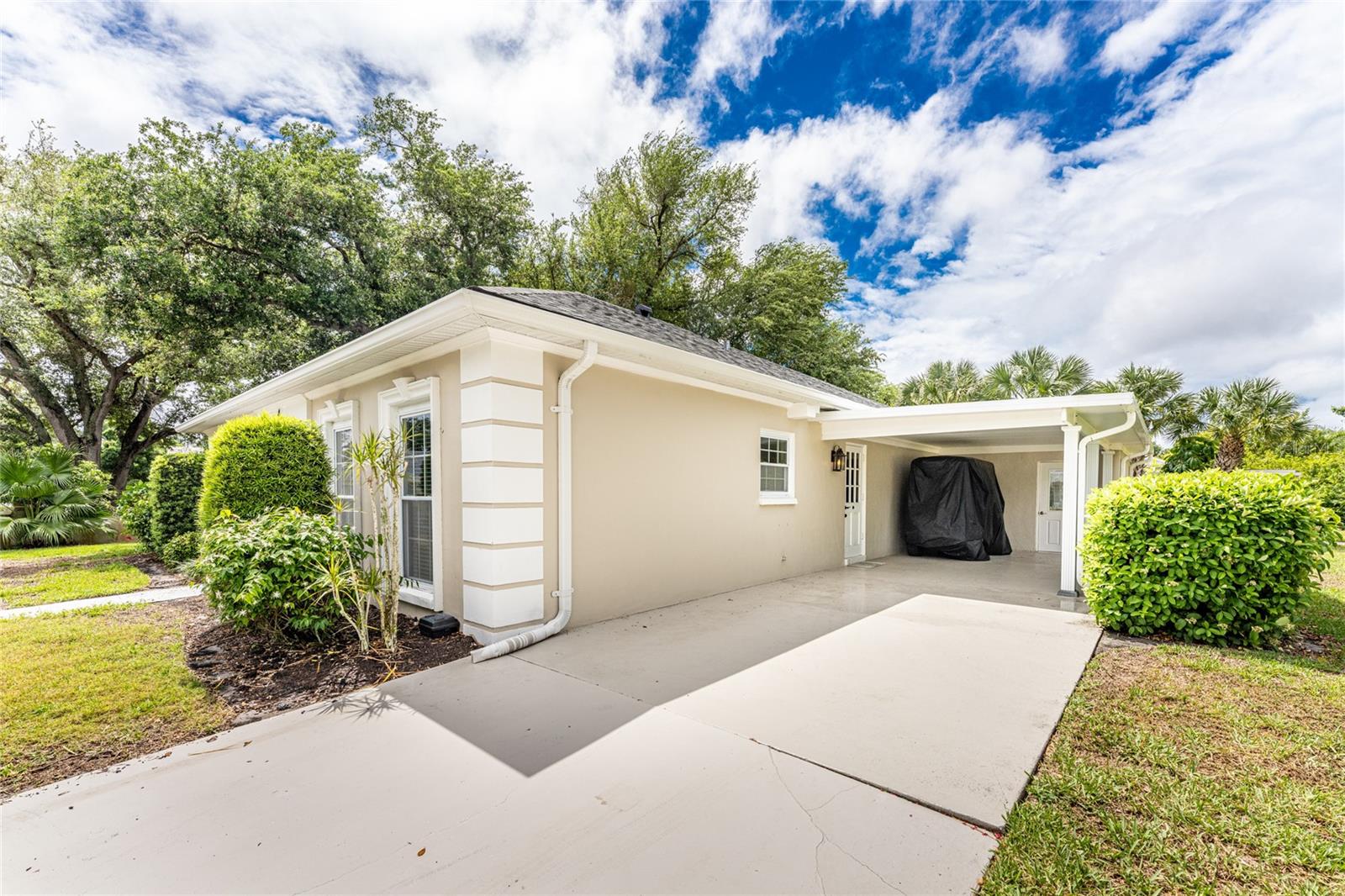 4 CURACAO CIR #40 — photo 42