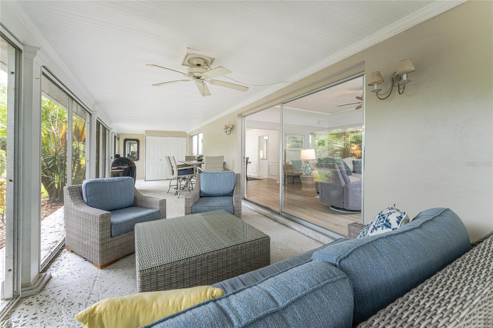 4 CURACAO CIR #40 — photo 34