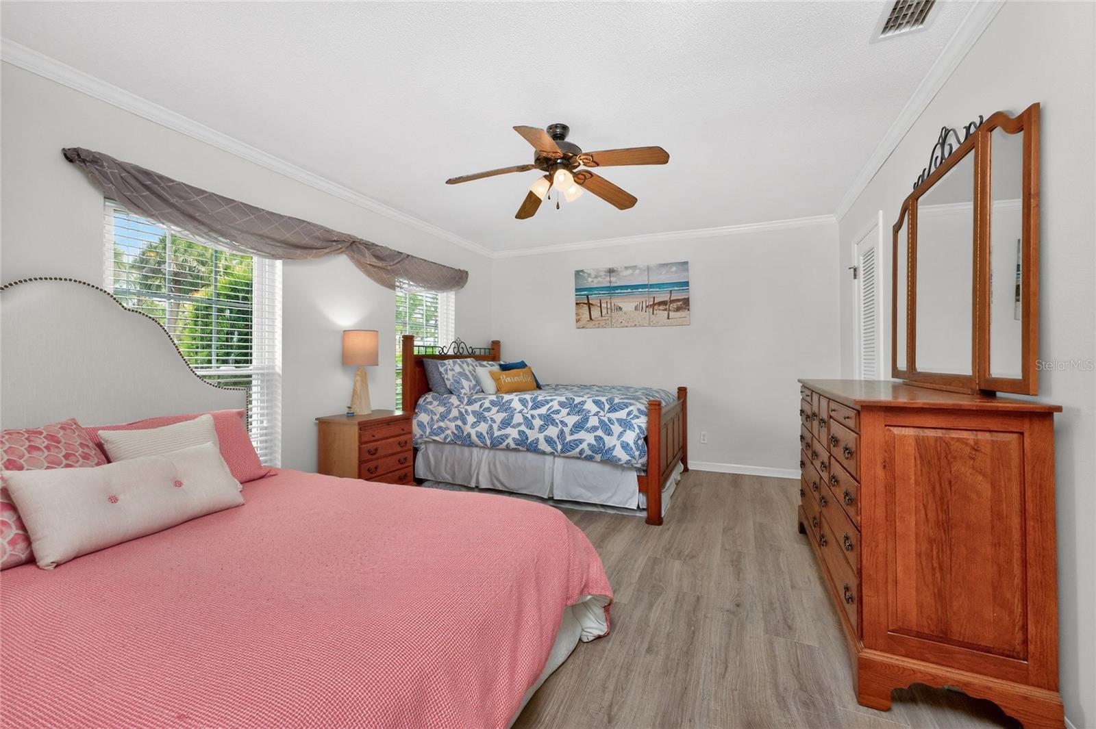4 CURACAO CIR #40 — photo 26
