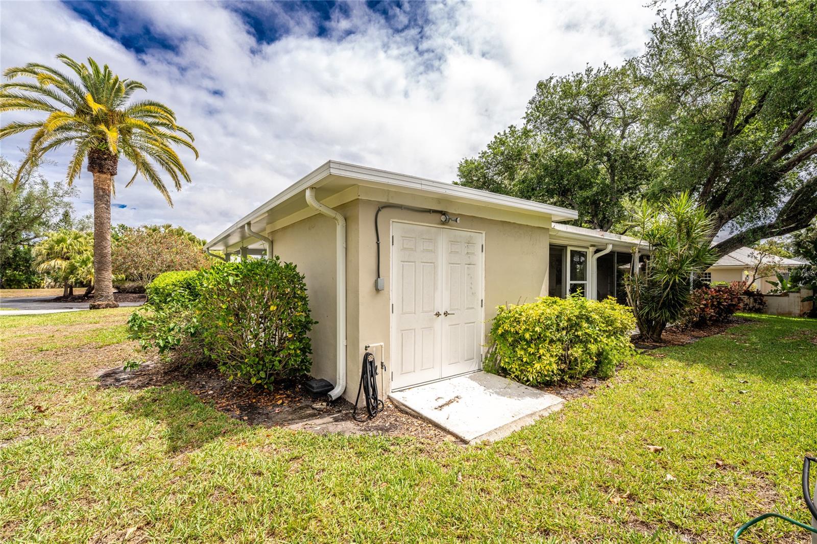 4 CURACAO CIR #40 — photo 40