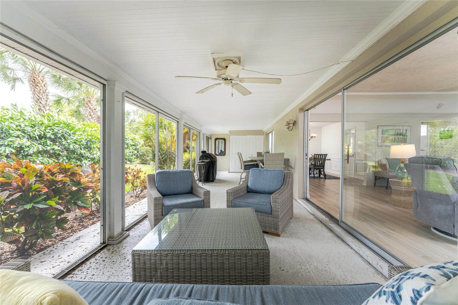 4 CURACAO CIR #40 — photo 33