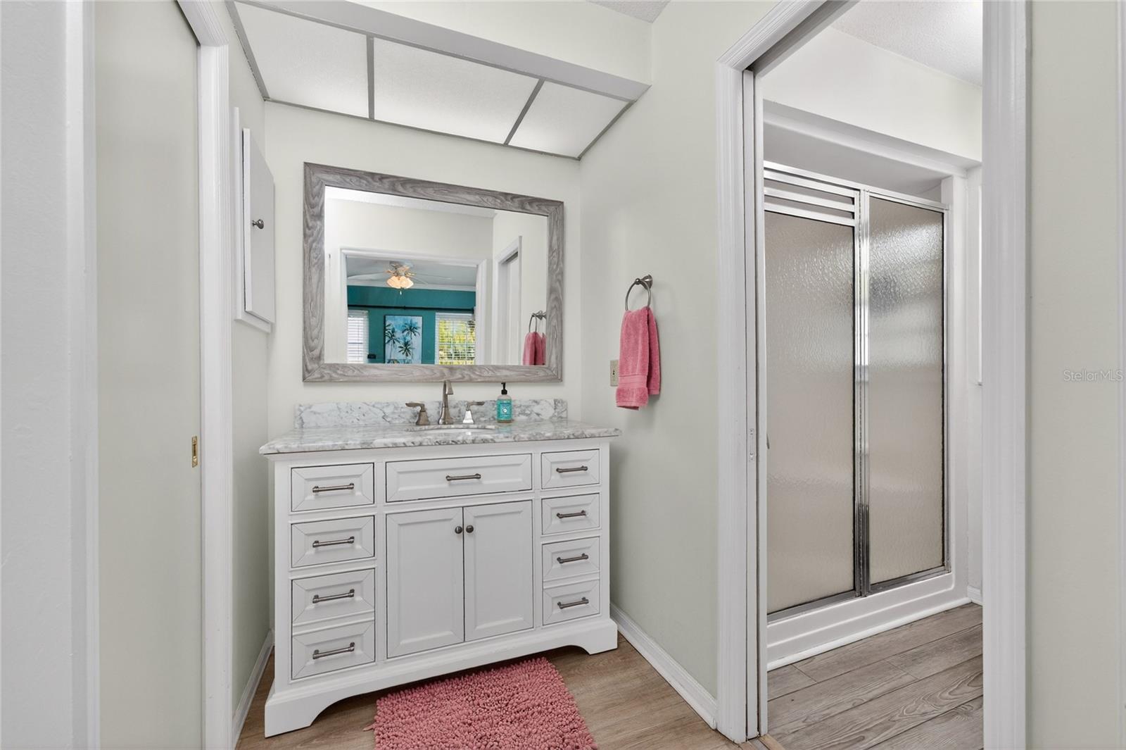 4 CURACAO CIR #40 — photo 25