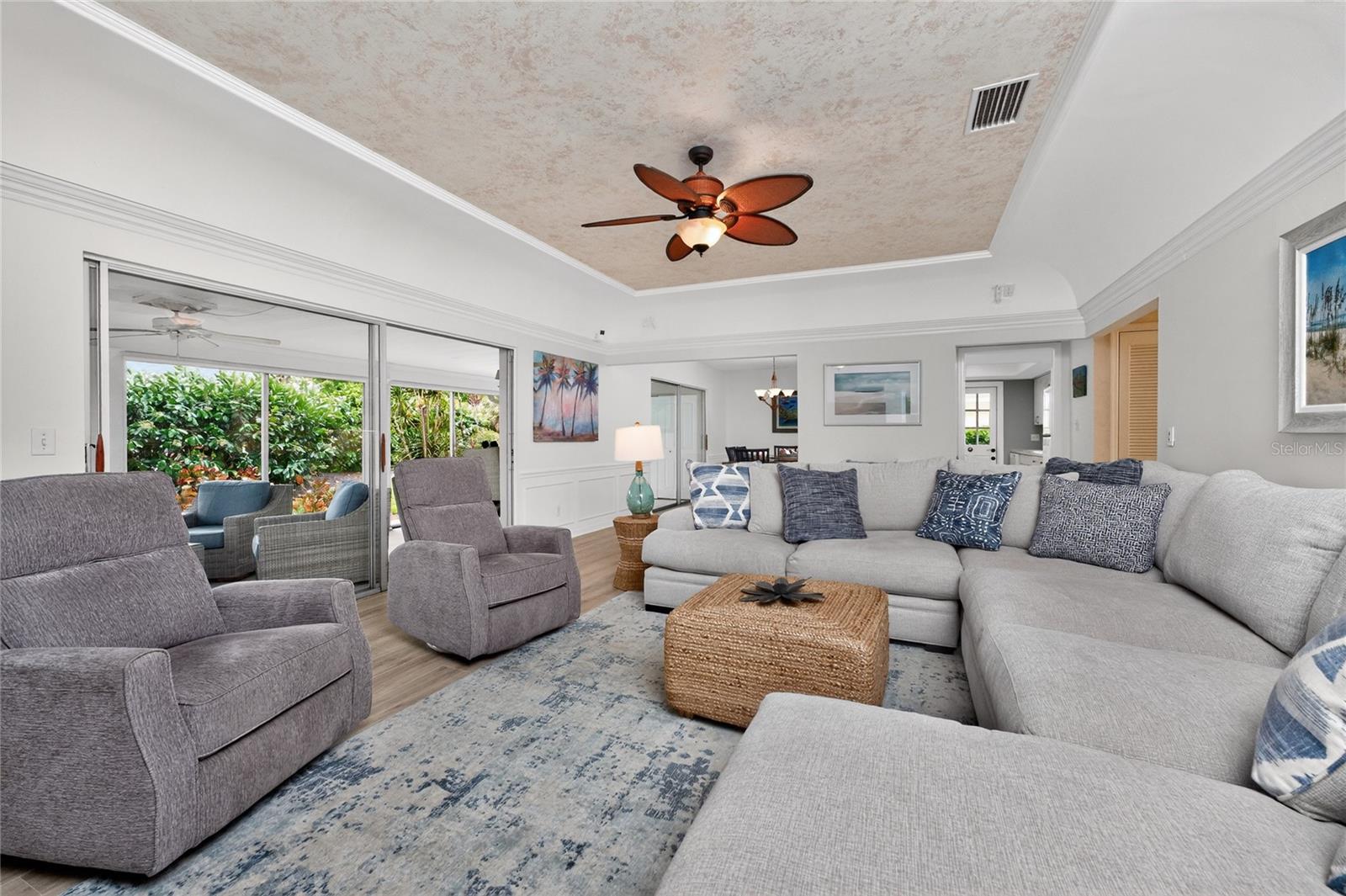 4 CURACAO CIR #40 — photo 12