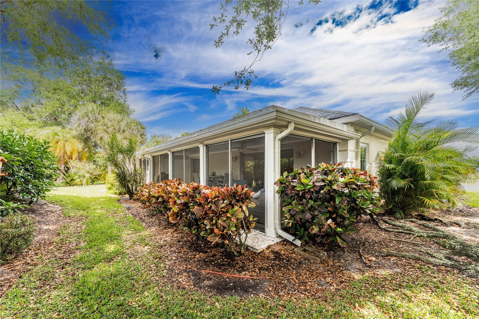 4 CURACAO CIR #40 — photo 38