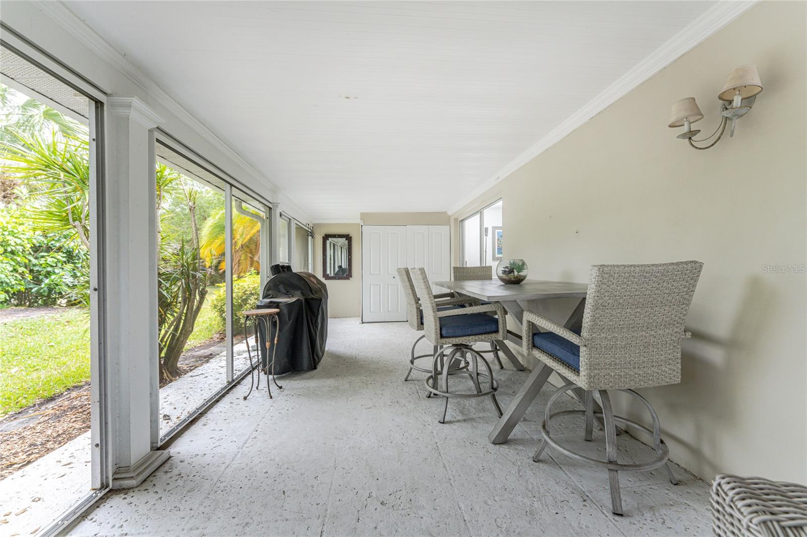 4 CURACAO CIR #40 — photo 35