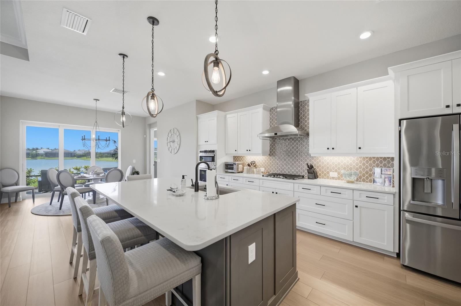 10252 CANAVERAL CIR — photo 18
