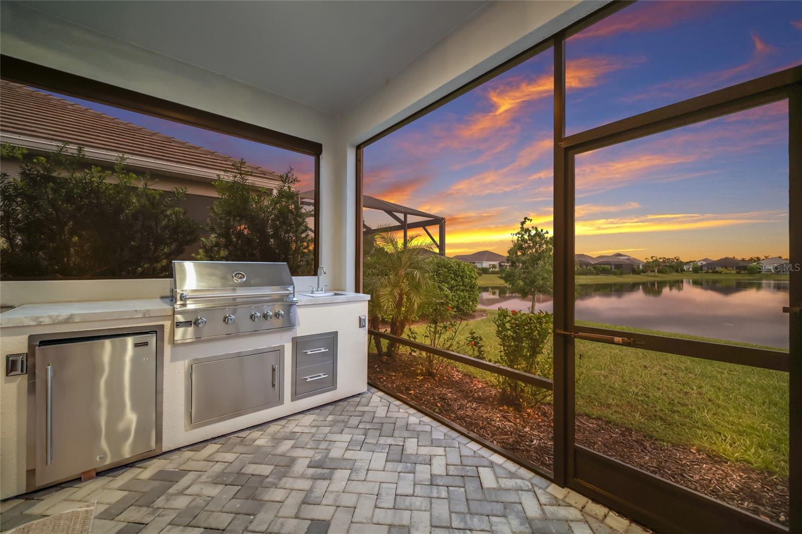 10252 CANAVERAL CIR — photo 43