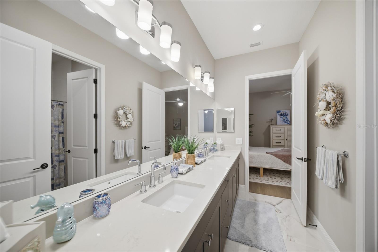 10252 CANAVERAL CIR — photo 30