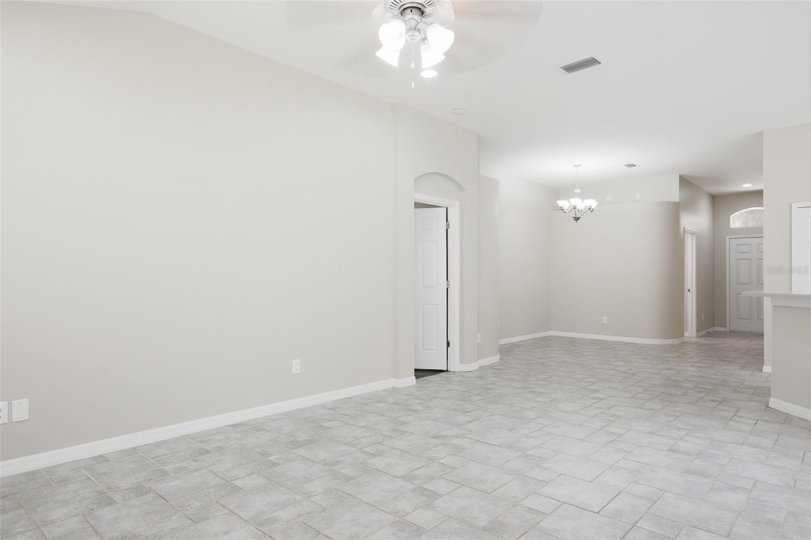 7627 BLUE SPRING DR — photo 12