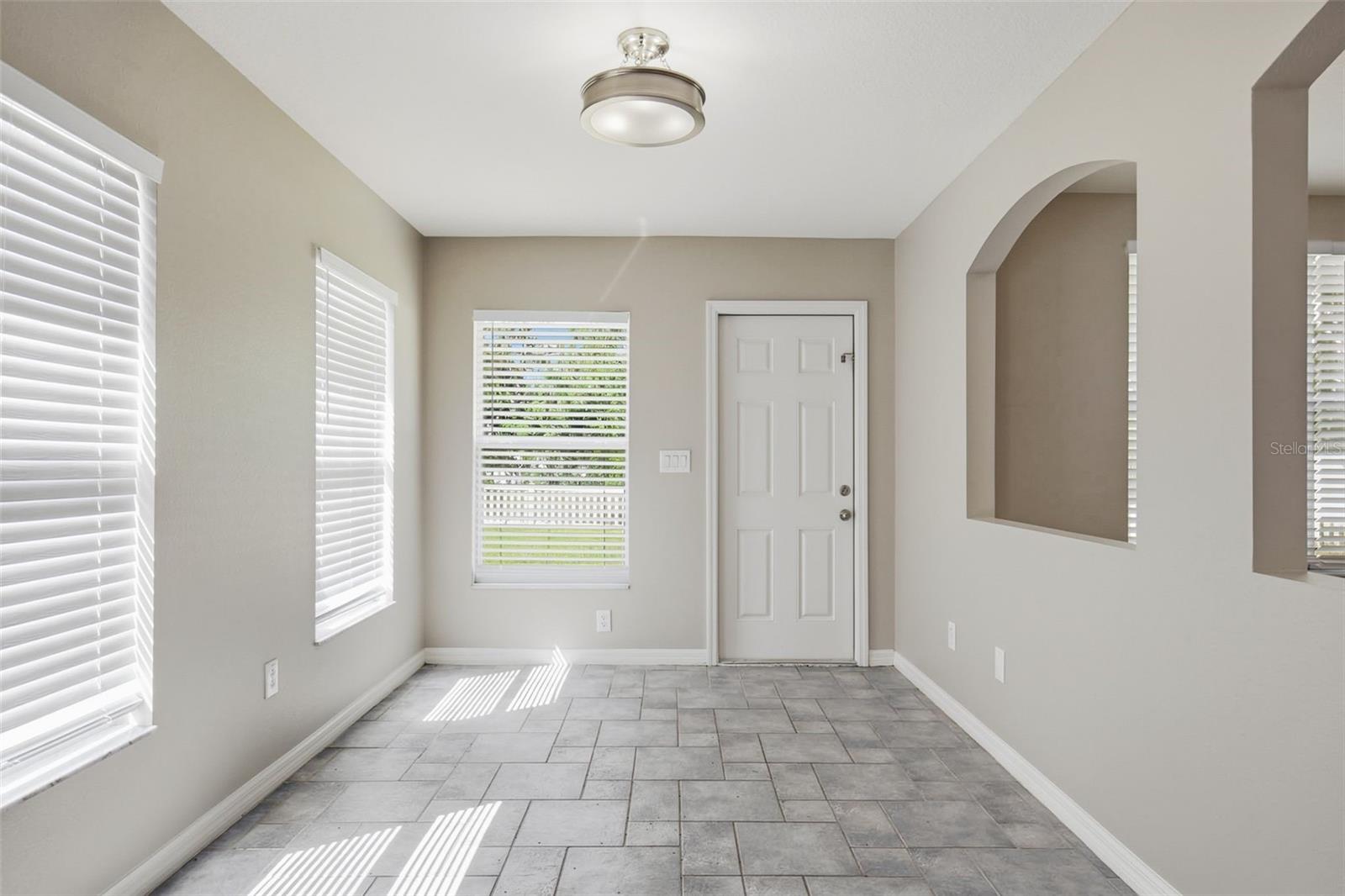7627 BLUE SPRING DR — photo 9