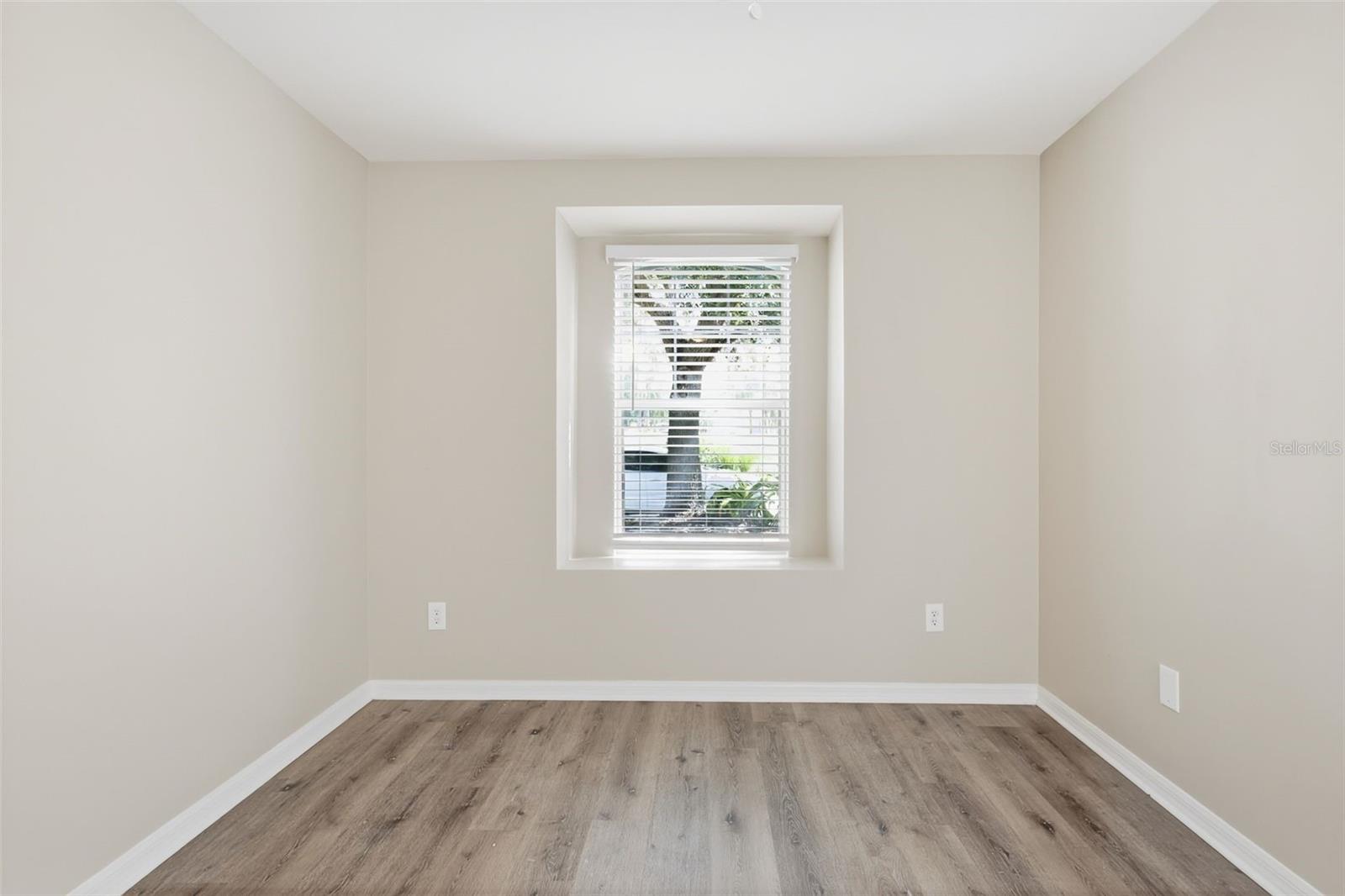 7627 BLUE SPRING DR — photo 26
