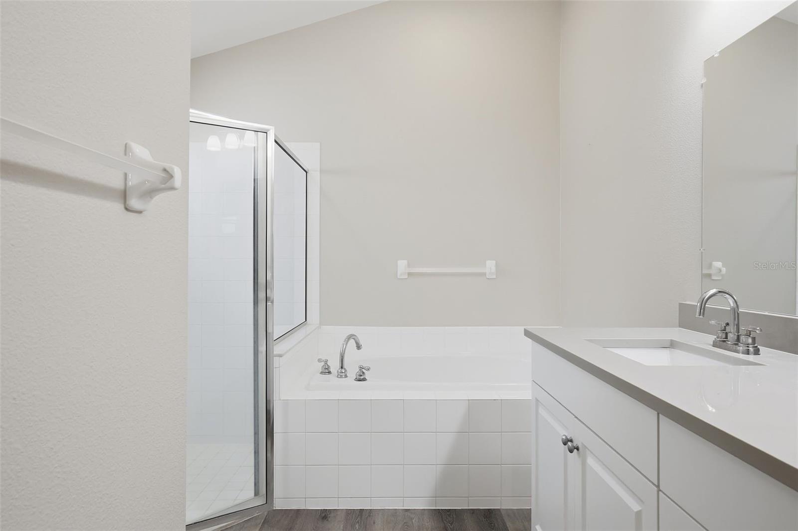 7627 BLUE SPRING DR — photo 31