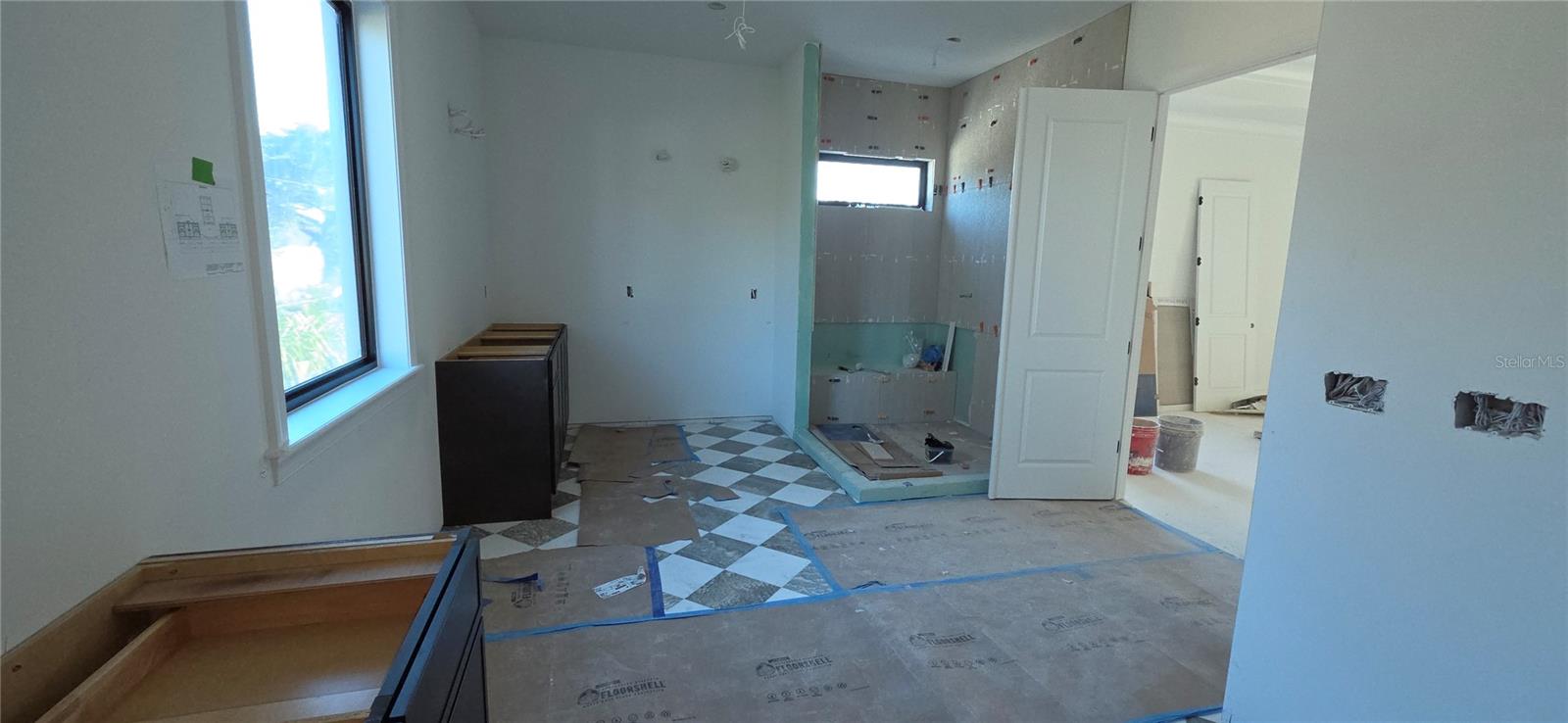 811 GROVE PARK AVE — photo 8