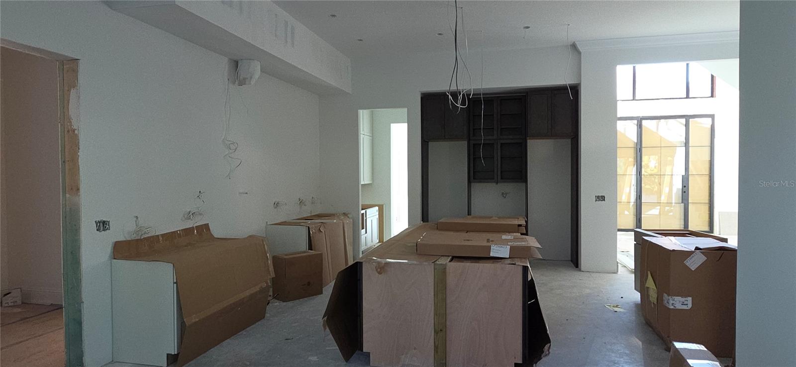 811 GROVE PARK AVE — photo 4