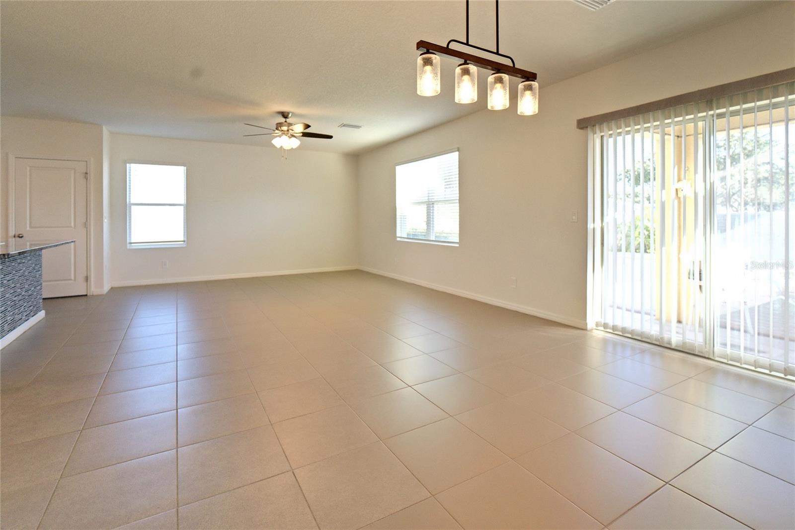 4805 SILVER TOPAZ ST — photo 36