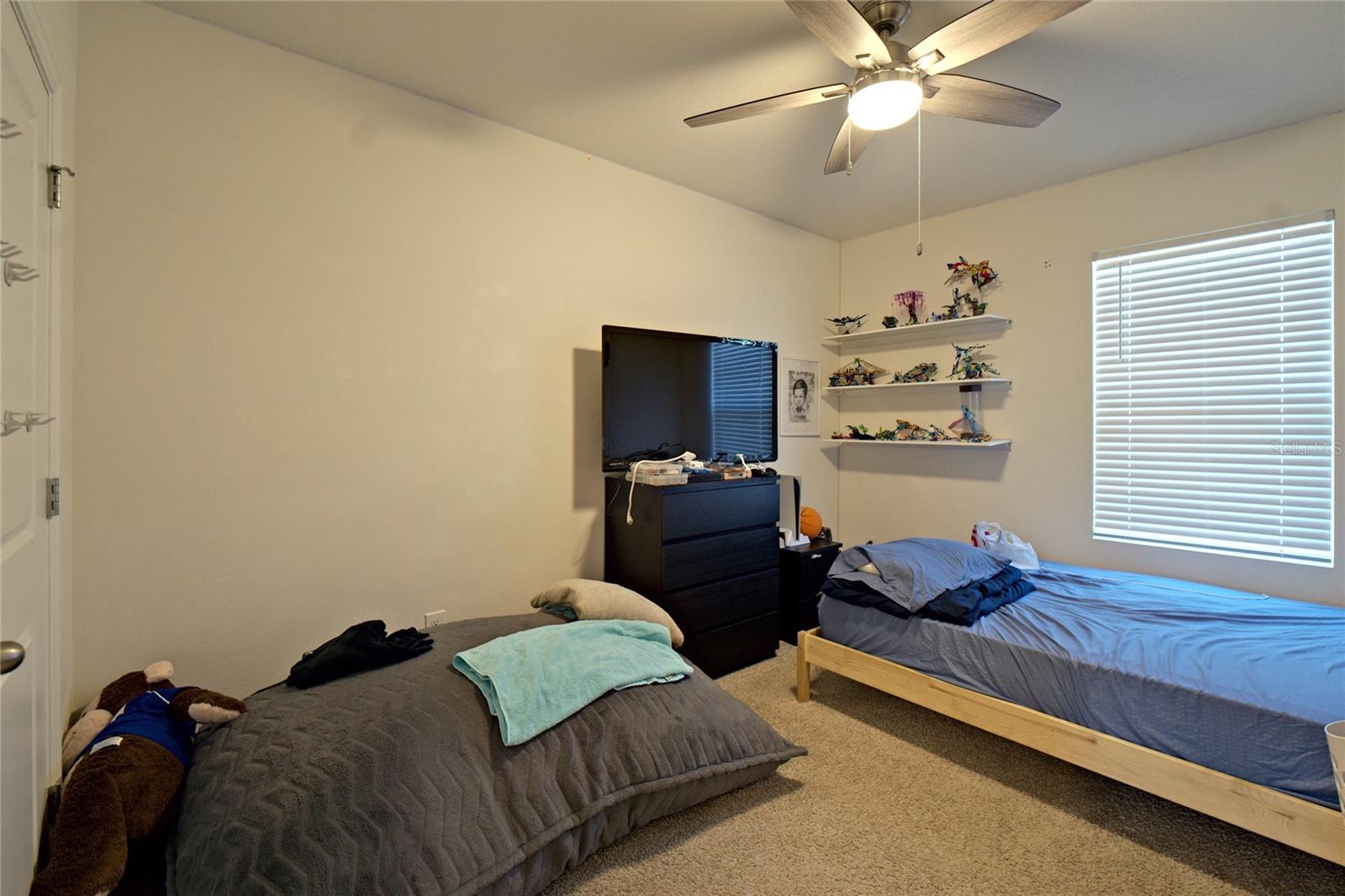 4805 SILVER TOPAZ ST — photo 24