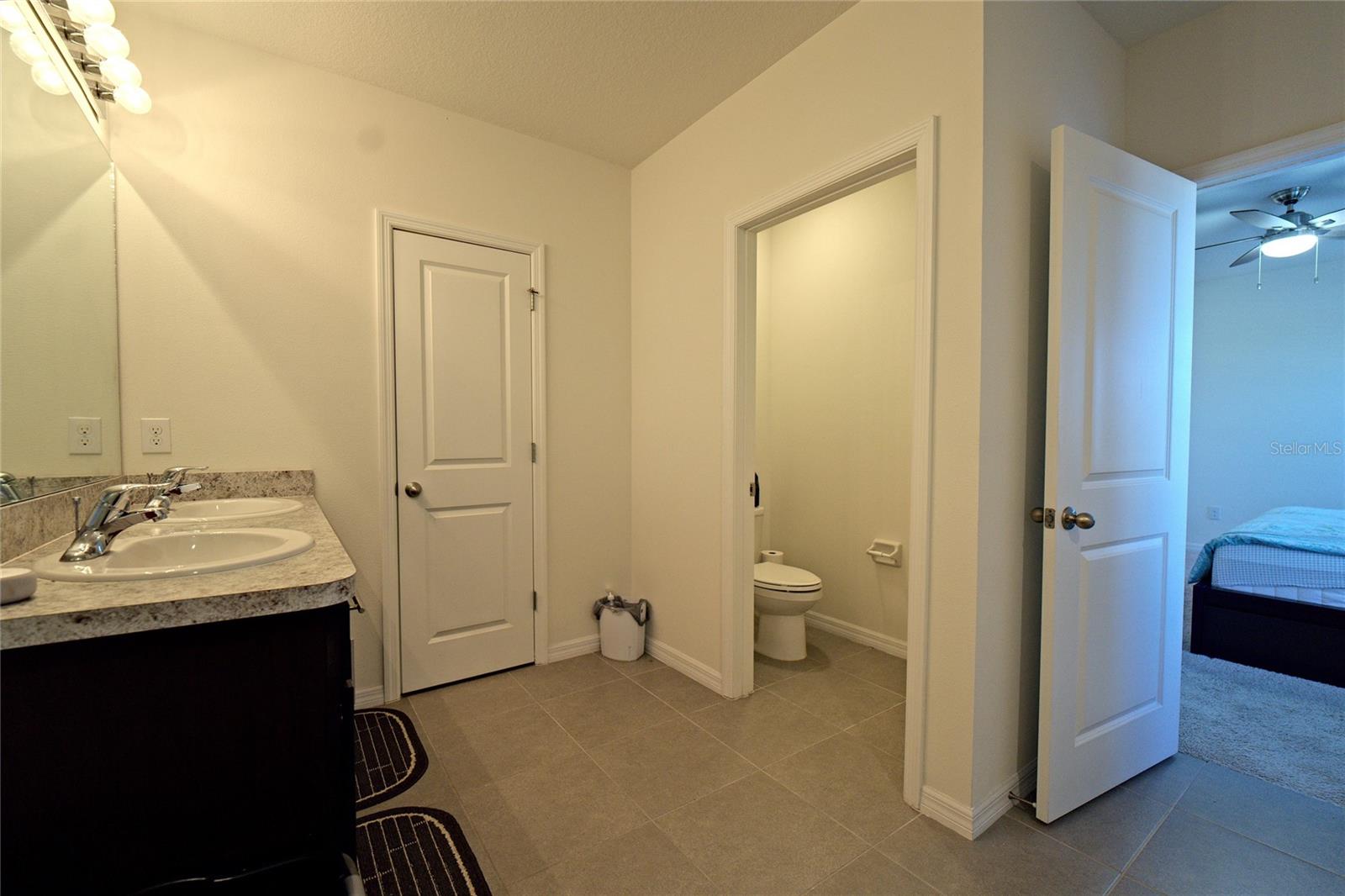 4805 SILVER TOPAZ ST — photo 29