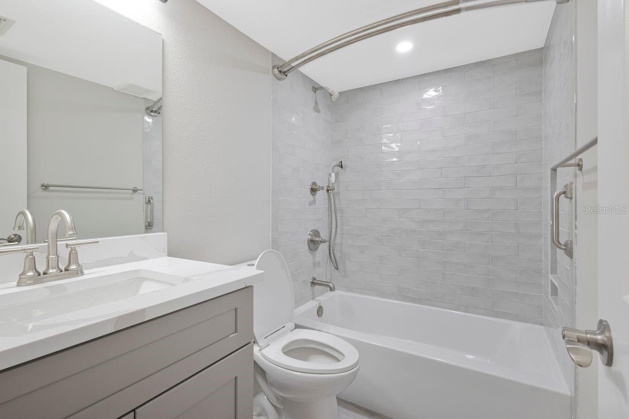 7645 SUN ISLAND DR S #101 — photo 31