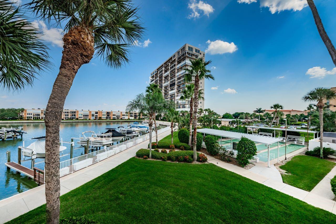 7645 SUN ISLAND DR S #101 — photo 48