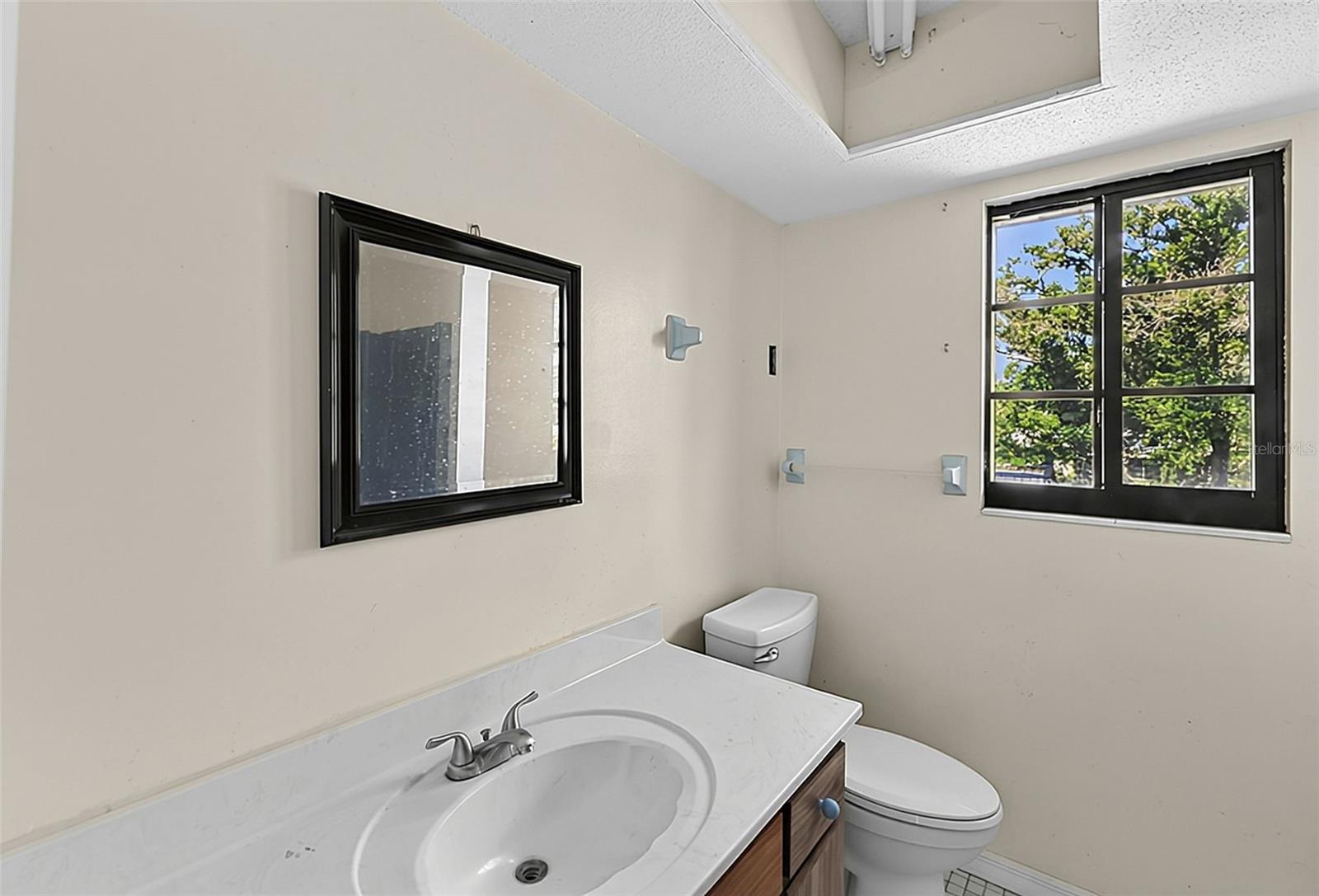 3254 ELLIOTT ST — photo 36