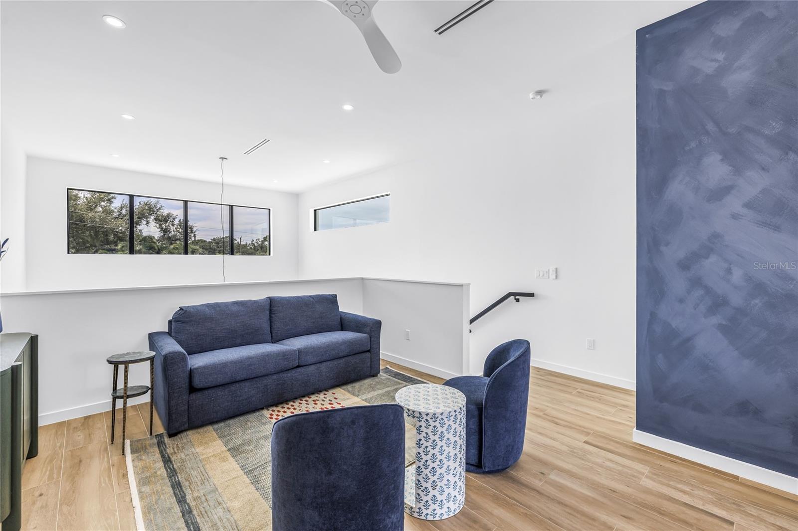 2345 TEMPLE ST — photo 52
