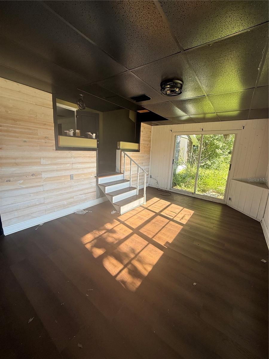 406 E YOUNG ST — photo 5