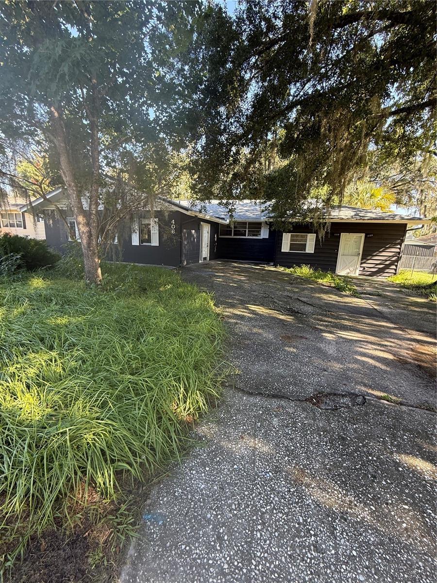 406 E YOUNG ST — photo 3