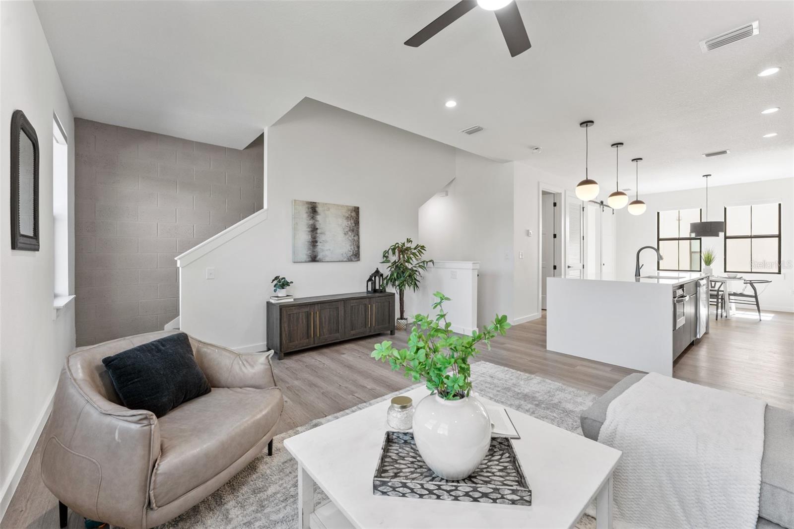 1218 E KAY ST #21 — photo 16