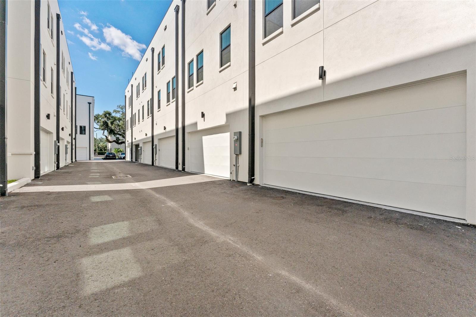 1218 E KAY ST #21 — photo 38