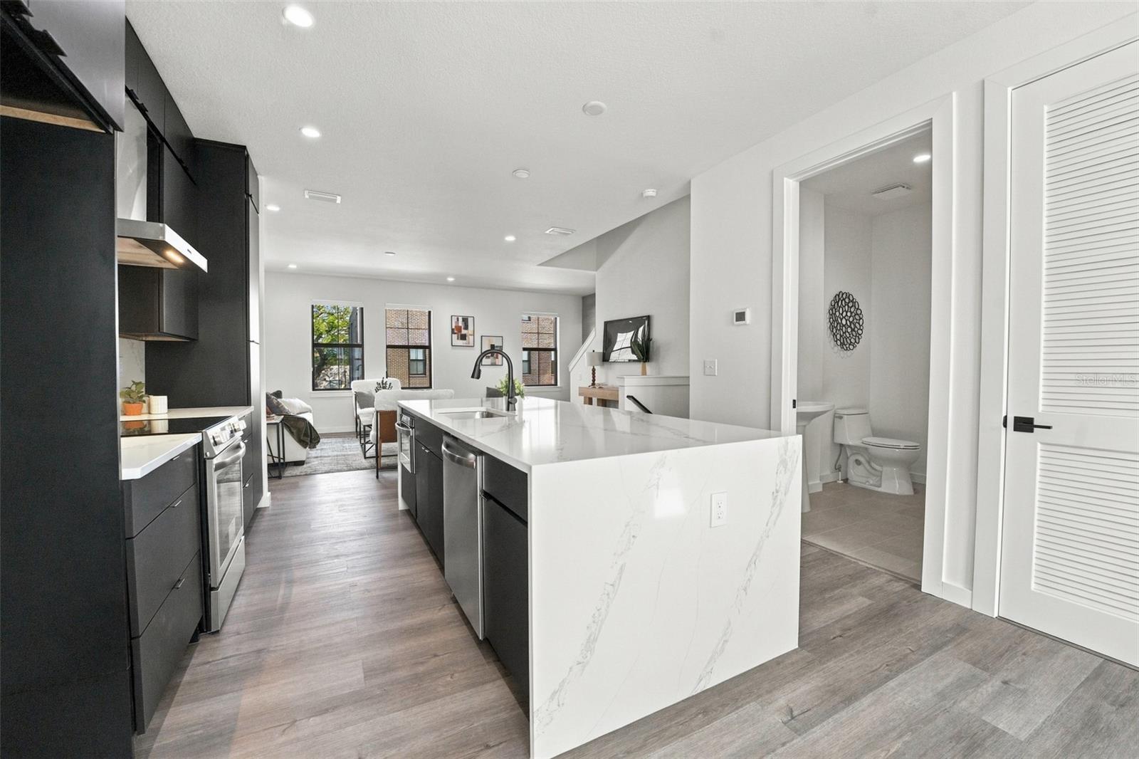 1218 E KAY ST #27 — photo 11